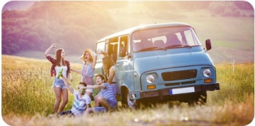 Vanlife en couple : un nouveau mode de vie et de voyage à découvrir sur les réseaux sociaux